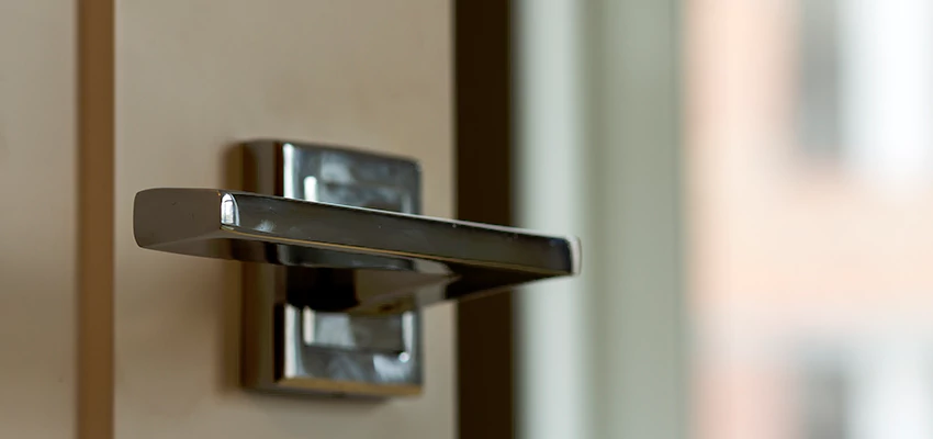 Door Lever Knob Repair in Lakeland Village, California